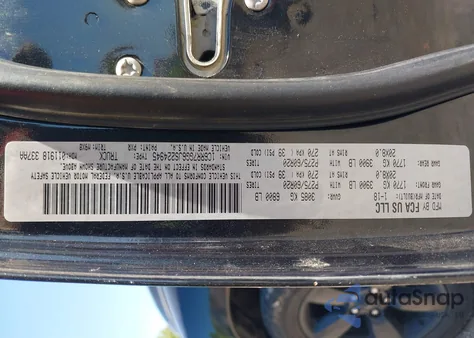 2018 Ram 1500 Big Horn 4X4 6'4 Box z USA, uszkodzony, nr VIN 1C6RR7GG6JS224945